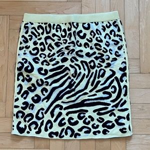 CLUB MONACO SWEATER SKIRT WITH ANIMAL PRINT